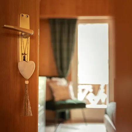 The Glen - Grindelhomes Apart Otel 3*