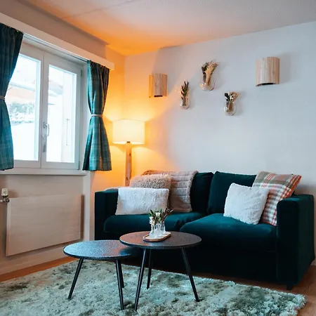 Апарт-отель The Glen - Grindelhomes 3*