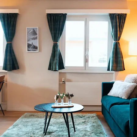 The Glen - Grindelhomes * Γκρίντελβαλντ