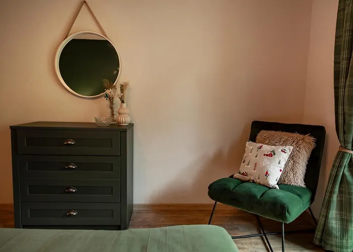 The Glen - Grindelhomes 3*