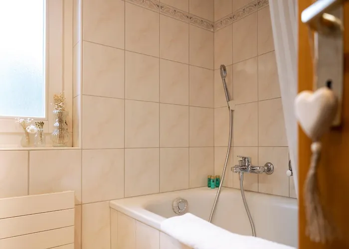 Апарт-отель The Glen - Grindelhomes